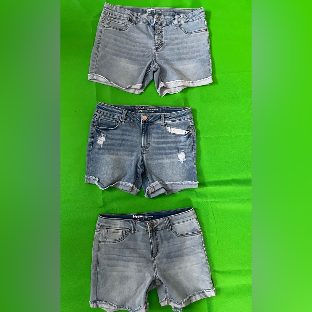 Gray Jean Shorts with Distressed Details
